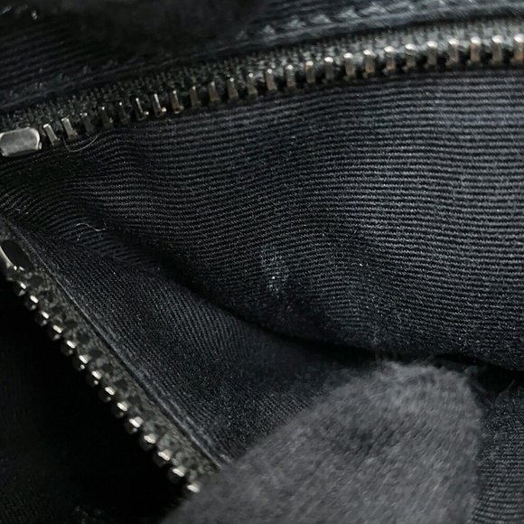 SAINT LAURENT Black Leather Shoulder Bag - Picture 10 of 16